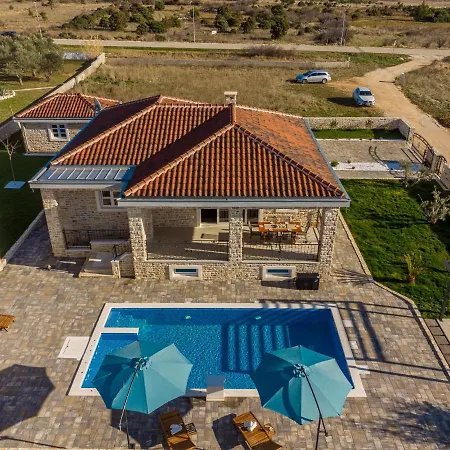 Villa Zizi Vrsi
